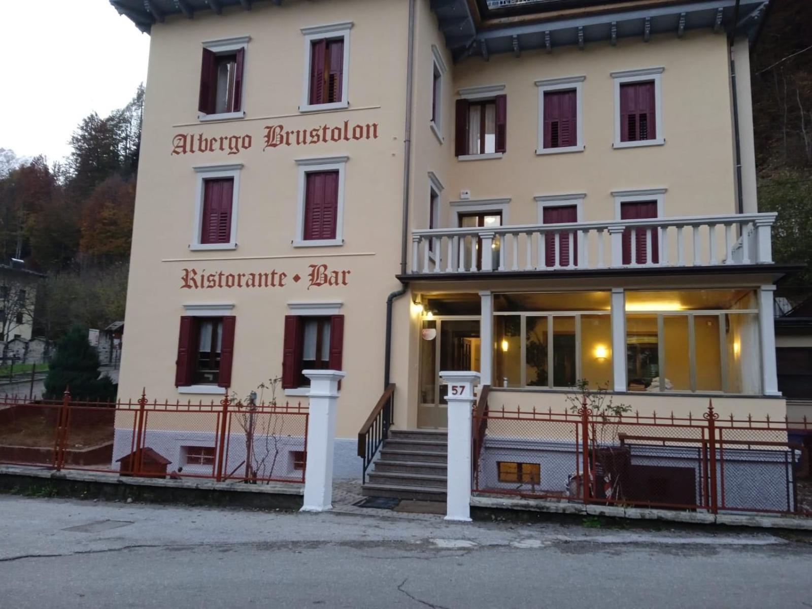 Hotel Brustolon Dont Екстер'єр фото